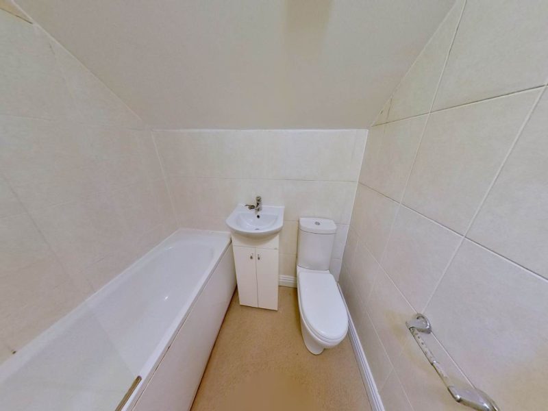 F5-6-Llanbleddian-Gardens-09232020_144231