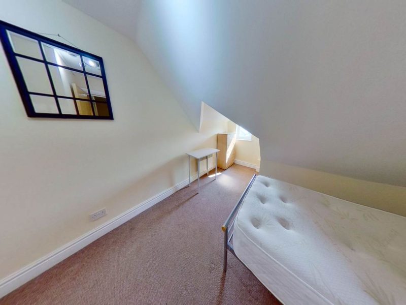 F5-6-Llanbleddian-Gardens-09232020_144257