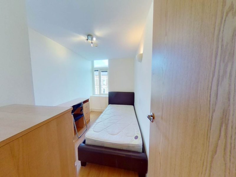 F4-5-Crwys-Road-10272020_130006