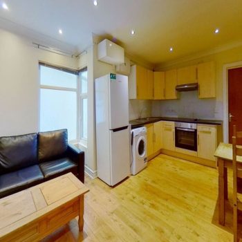 F2-33-Woodville-Road-Kitchen